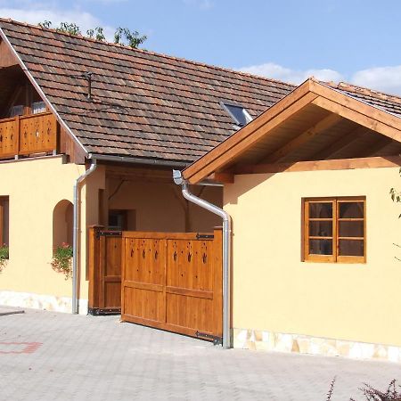 Villa Giulia Vendeghaz Verpelét 外观 照片