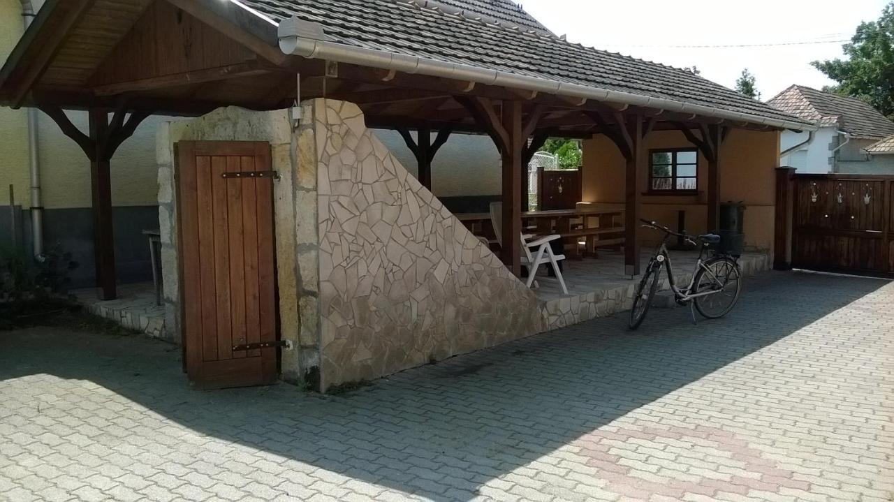 Villa Giulia Vendeghaz Verpelét 外观 照片